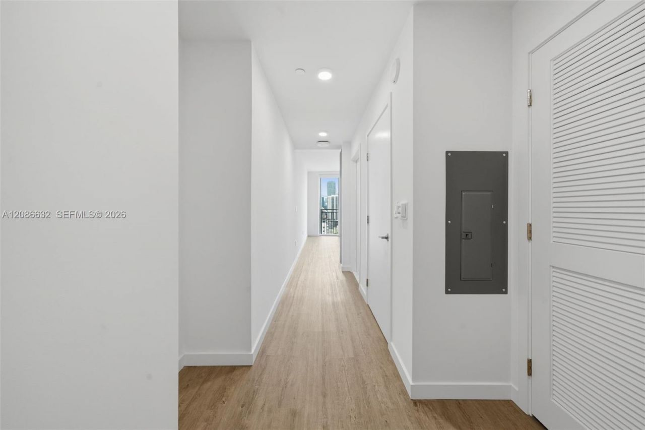 2000 Biscayne Blvd, Unit 2414, Miami, FL 33137 Photo