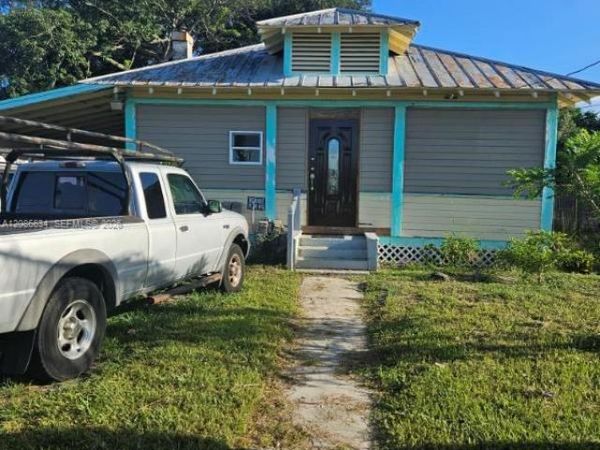 1124 Boston Ave , Fort Pierce, FL 34950