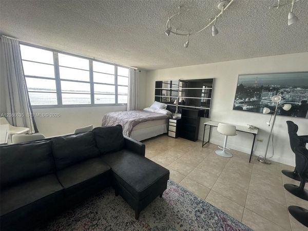 905 Brickell Bay Dr , Unit 1029, Miami, FL 33131