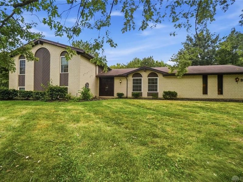 910 Sunnycreek Drive, Centerville, OH 45458 Photo 1