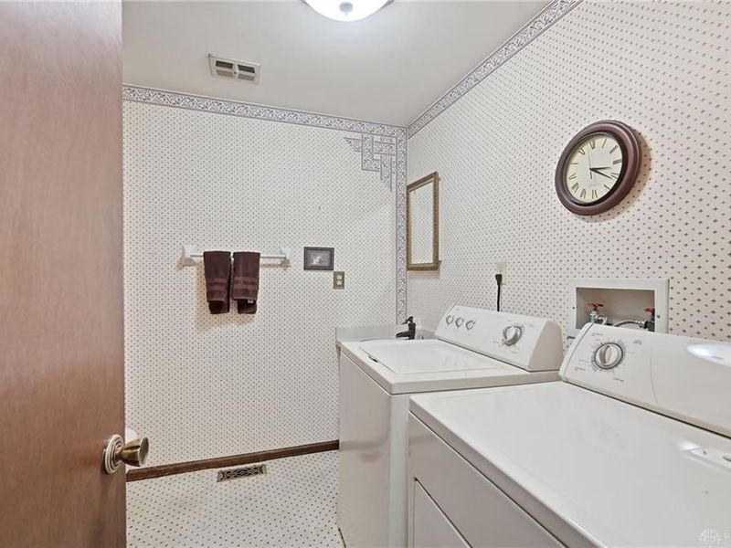 910 Sunnycreek Drive, Centerville, OH 45458 Photo 26