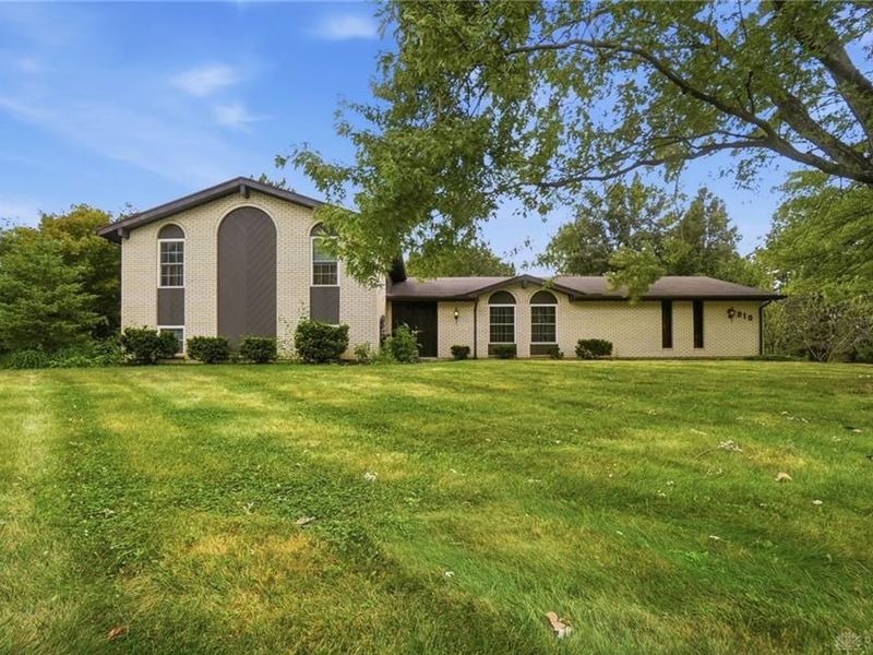 910 Sunnycreek Drive, Centerville, OH 45458 Photo 3