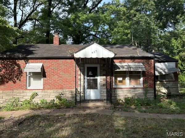 437 S Harvey Avenue , Ferguson, MO 63135