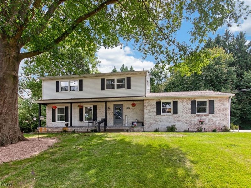 8586 Glennridge Avenue NW, Clinton, OH 44216 Photo 2