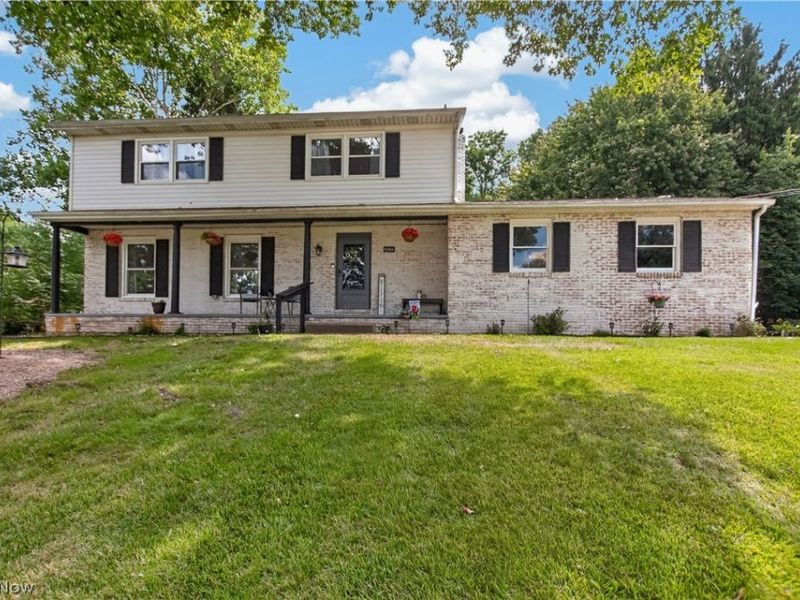 8586 Glennridge Avenue NW, Clinton, OH 44216 Photo 4