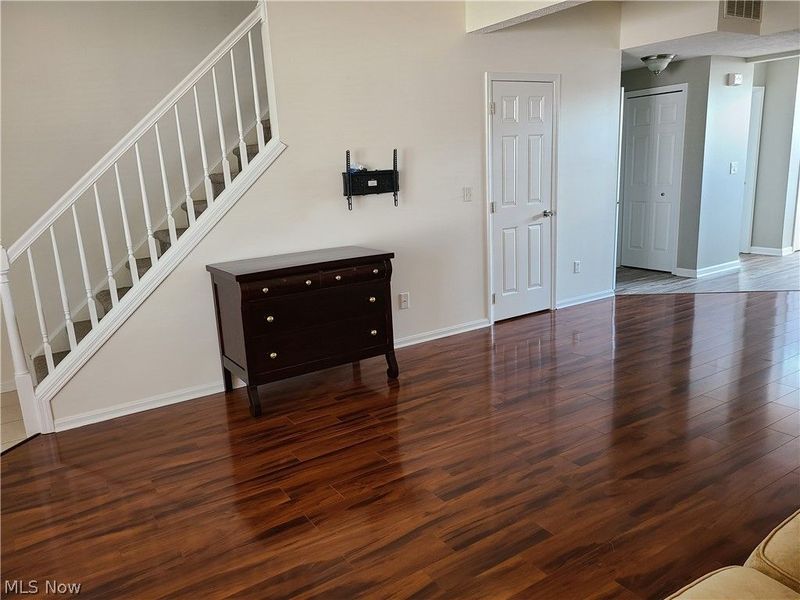 2061 Jennifer Street, Akron, OH 44313 Photo 14