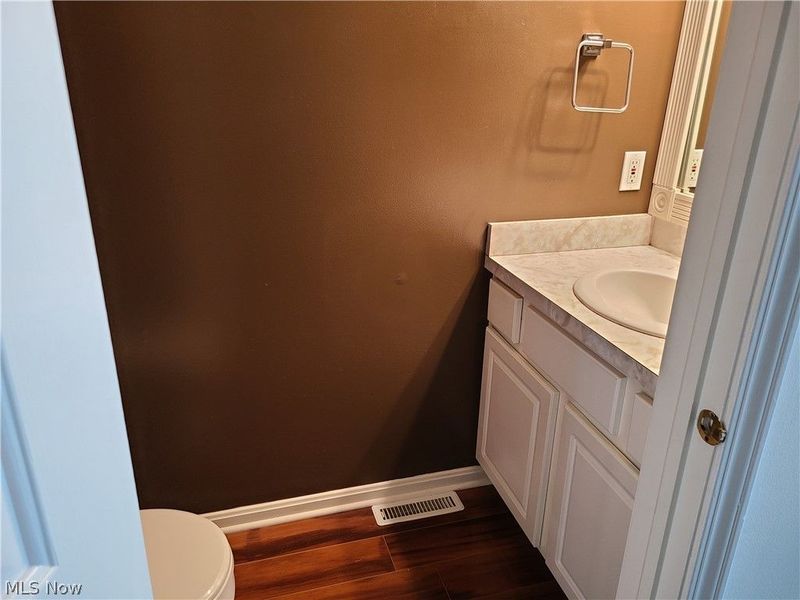 2061 Jennifer Street, Akron, OH 44313 Photo 24