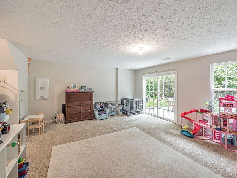 822 Blackcomb Drive, Union Township, OH 45244 Photo 20