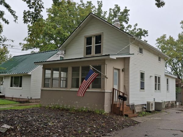 410 W Berry Avenue, Lansing, MI 48910