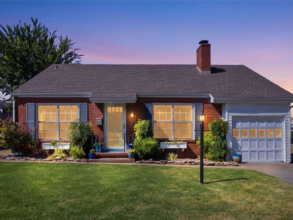 1722 S Columbia Place , Tulsa, OK 74104