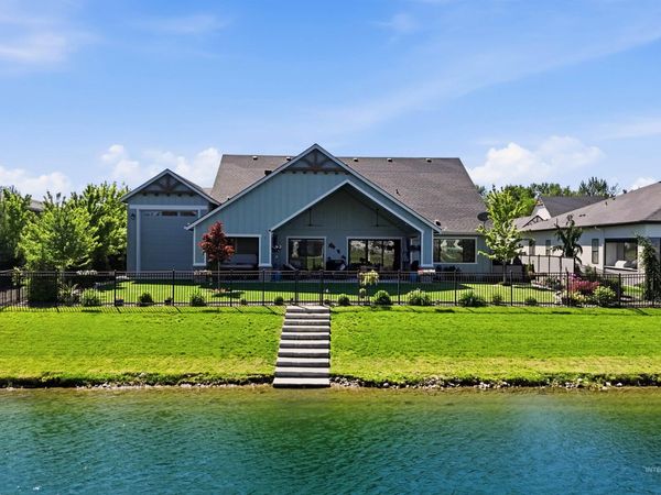 239 S Eagles Roost Way, Eagle, ID 83616
