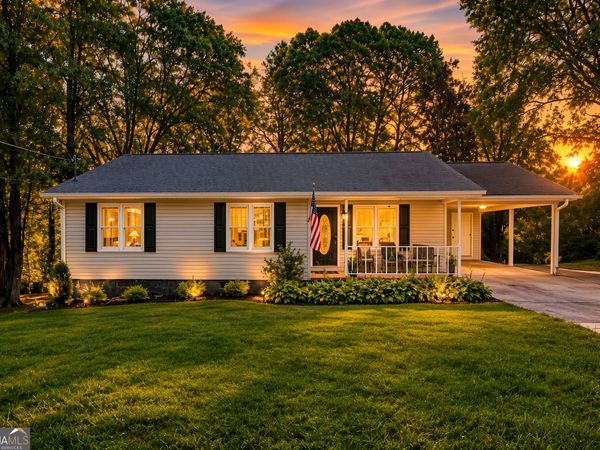 3016 Summer Lake Drive, Gainesville, GA 30506