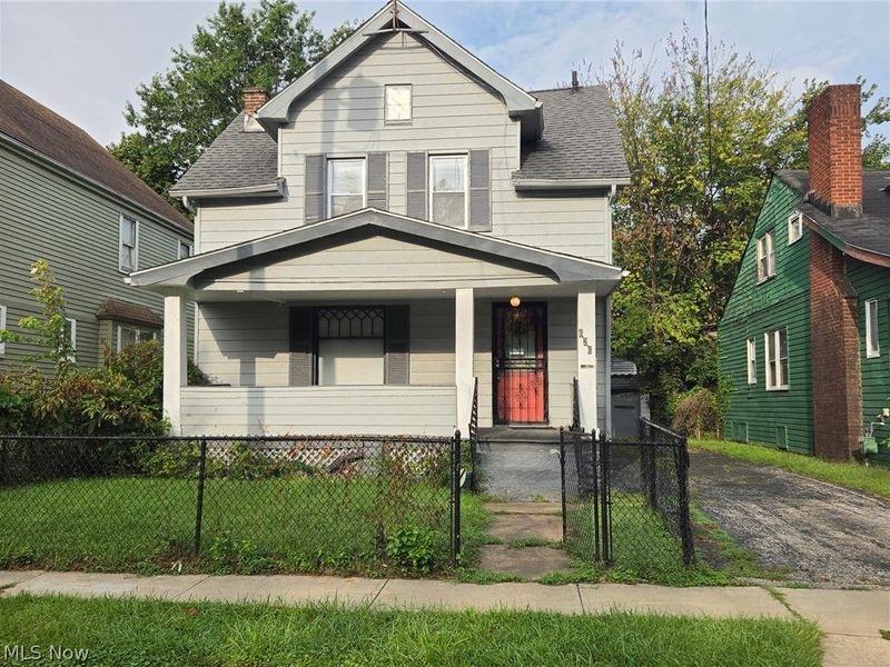 626 E 127th Street, Cleveland, OH 44108 Photo 2