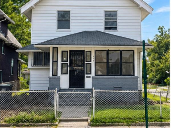 975 Woodland Avenue , Toledo, OH 43607