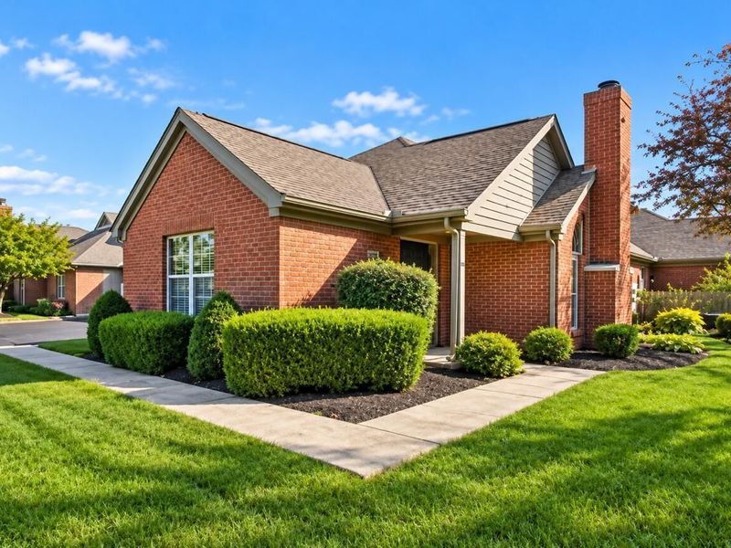 3887 Oakbrook Lane, Powell, OH 43065 Photo 2