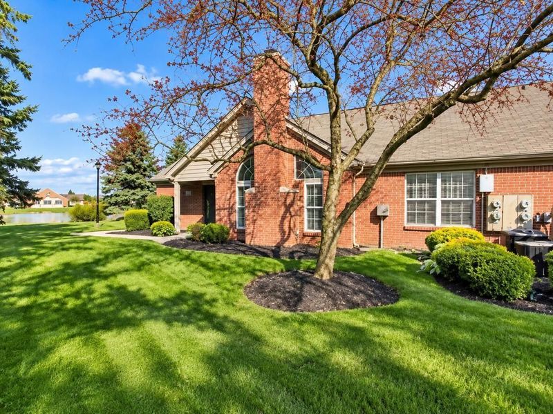 3887 Oakbrook Lane, Powell, OH 43065 Photo 4