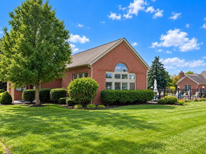 3887 Oakbrook Lane, Powell, OH 43065 Photo 5