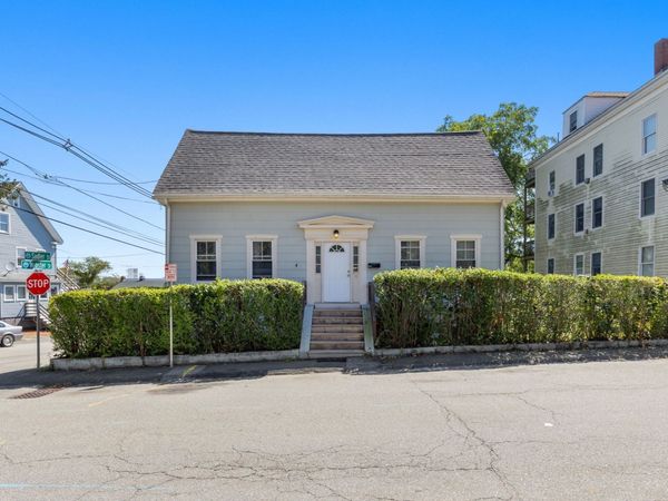 19 Sadler Street, Gloucester, MA 01930
