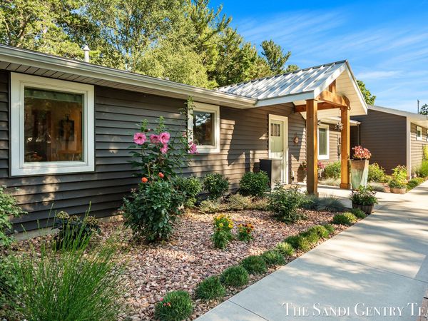 14603 Mercury Drive, Grand Haven, MI 49417