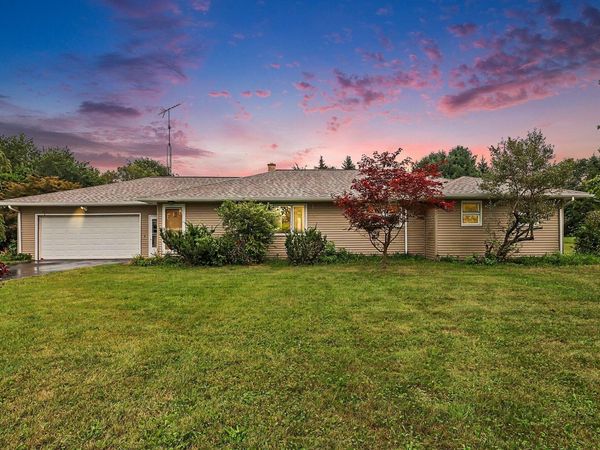 02891 71 1/2 Street, South Haven, MI 49090