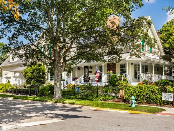 520 W Cedar Street, Zionsville, IN 46077