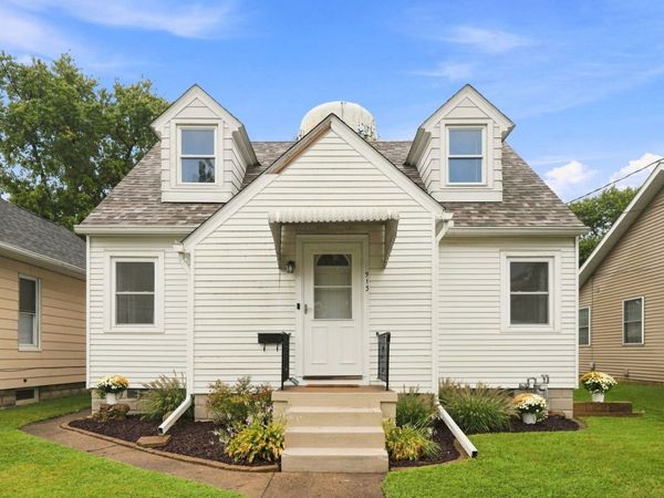 913 3rd Avenue , Silvis, IL 61282