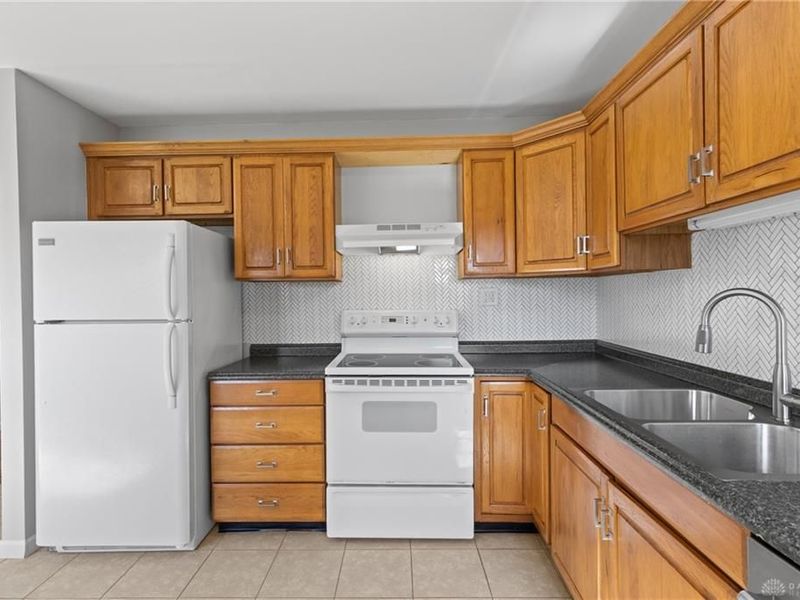 997 Fairfield Road, Troy, OH 45373 Photo 11