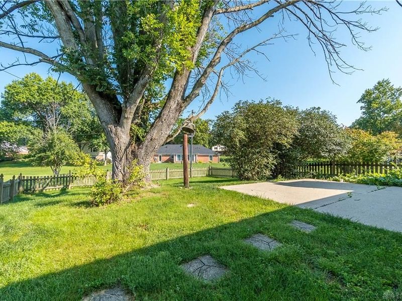 243 E Rahn Road, Kettering, OH 45429 Photo 39