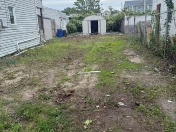 810 Cross Bay Boulevard , Broad Channel, NY 11693