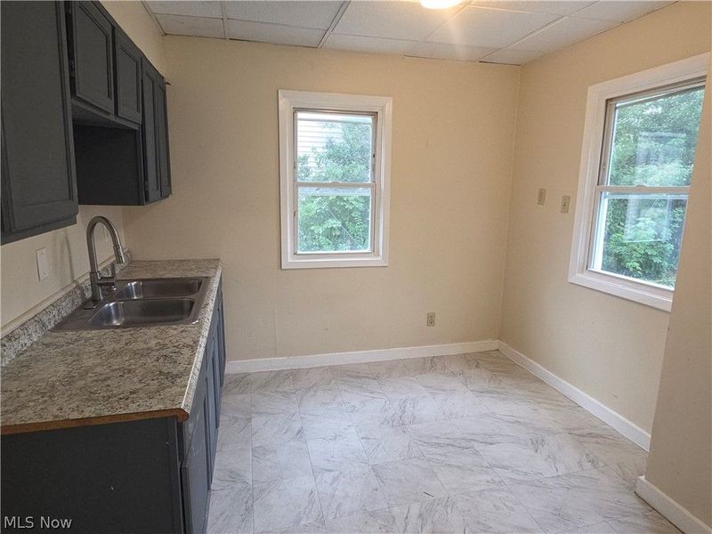 1452 Clermont Road, Cleveland, OH 44110 Photo 6