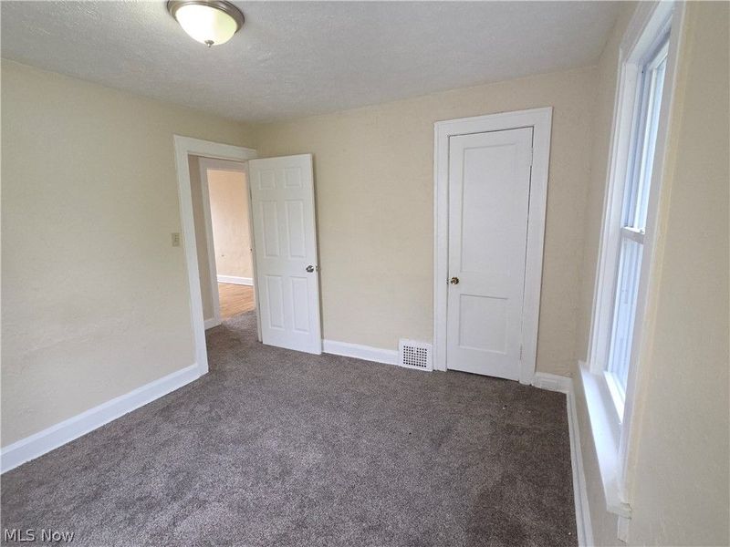 1452 Clermont Road, Cleveland, OH 44110 Photo 8