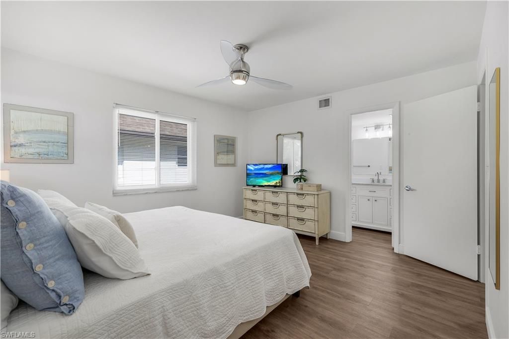 1155 Sandpiper St, Unit D8, Naples, FL 34102 Photo