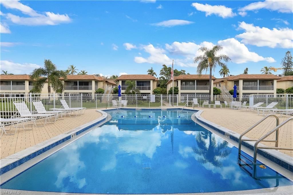 1155 Sandpiper St, Unit D8, Naples, FL 34102 Photo