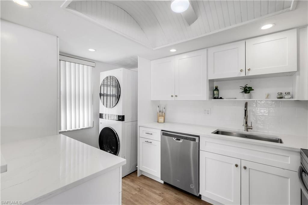 1155 Sandpiper St, Unit D8, Naples, FL 34102 Photo