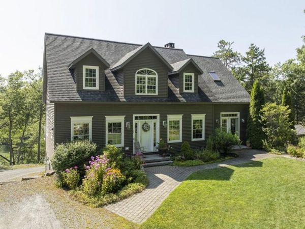 29 Wiscasset Road , Boothbay, ME 04537