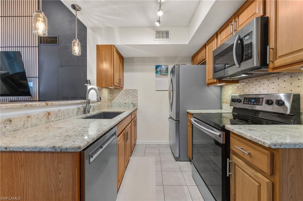 12620 Equestrian Cir, Unit 1710, Fort Myers, FL 33907 Photo