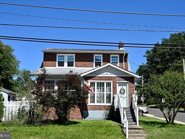 411 E WALNUT STREET, PERKASIE, PA 18944
