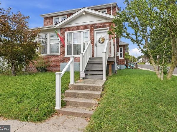 411 E WALNUT STREET, PERKASIE, PA 18944