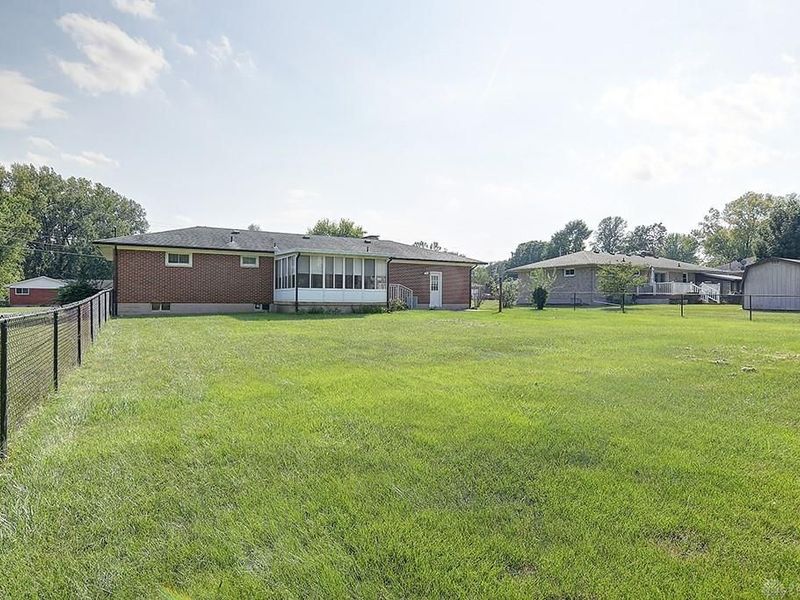 2752 Danbury Road, Springfield, OH 45505 Photo 28