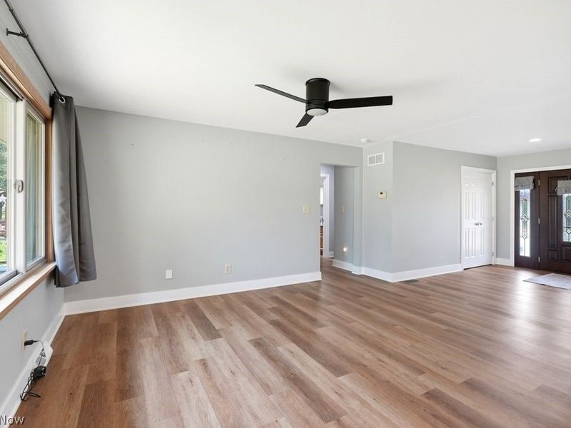 3783 Cayugas Drive, Green, OH 44319 Photo 10