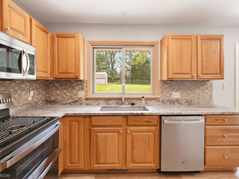 3783 Cayugas Drive, Green, OH 44319 Photo 15