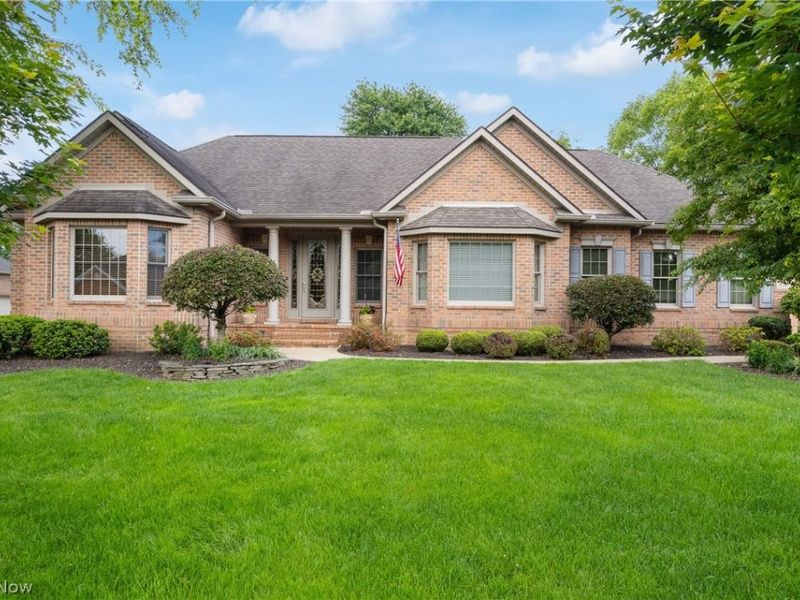 8261 Mackenzie Avenue NW, North Canton, OH 44720 Photo 1