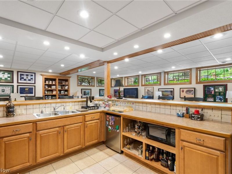 8261 Mackenzie Avenue NW, North Canton, OH 44720 Photo 22