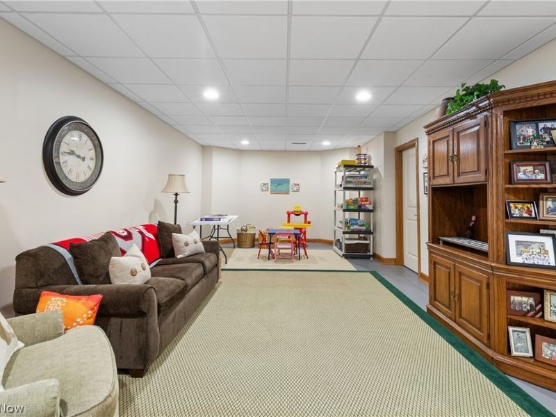 8261 Mackenzie Avenue NW, North Canton, OH 44720 Photo 25