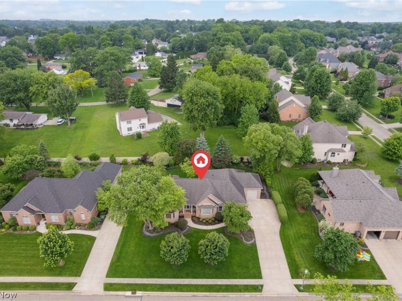 8261 Mackenzie Avenue NW, North Canton, OH 44720 Photo 33