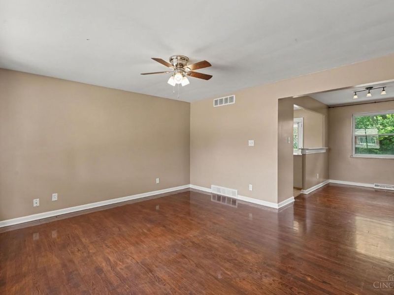 9156 Trinidad Drive, Colerain Township, OH 45231 Photo 2