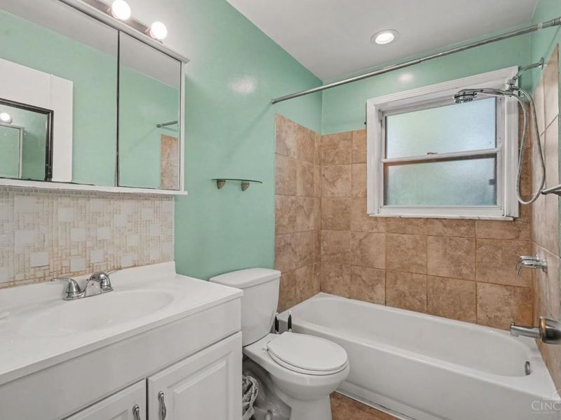 9156 Trinidad Drive, Colerain Township, OH 45231 Photo 9