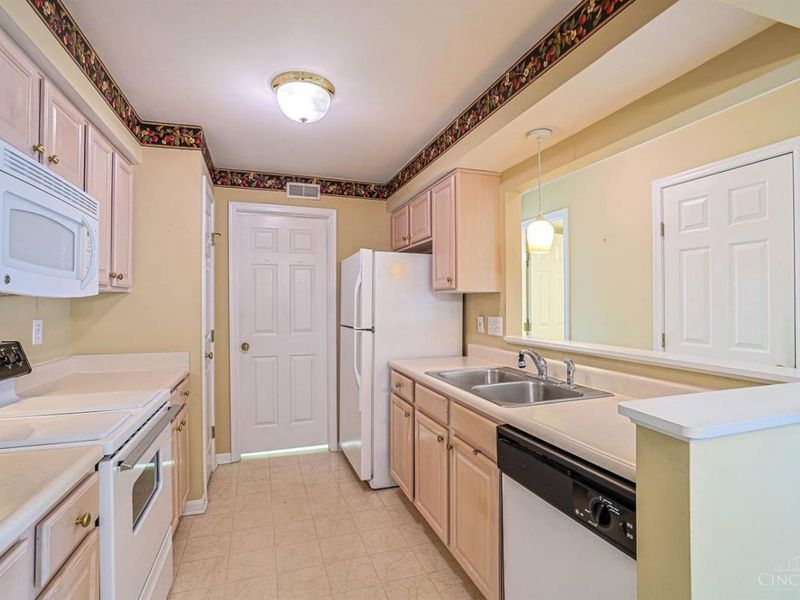 5345 Cooper Road, Unit K, Montgomery, OH 45242 Photo 7