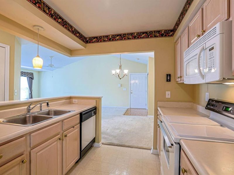 5345 Cooper Road, Unit K, Montgomery, OH 45242 Photo 9