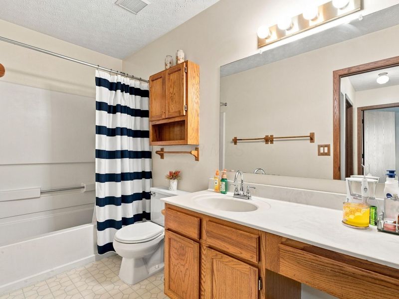 6933 Brockland Drive, Reynoldsburg, OH 43068 Photo 25